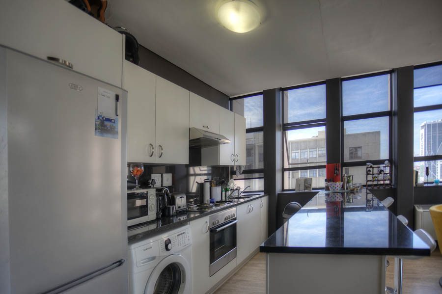Photo 9 of Fountain Apartment accommodation in City Centre, Cape Town with 2 bedrooms and 2 bathrooms