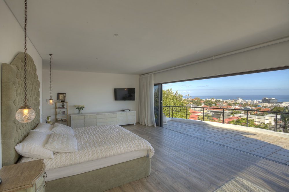 Photo 30 of Fresnaye Bordeaux accommodation in Fresnaye, Cape Town with 4 bedrooms and 4 bathrooms