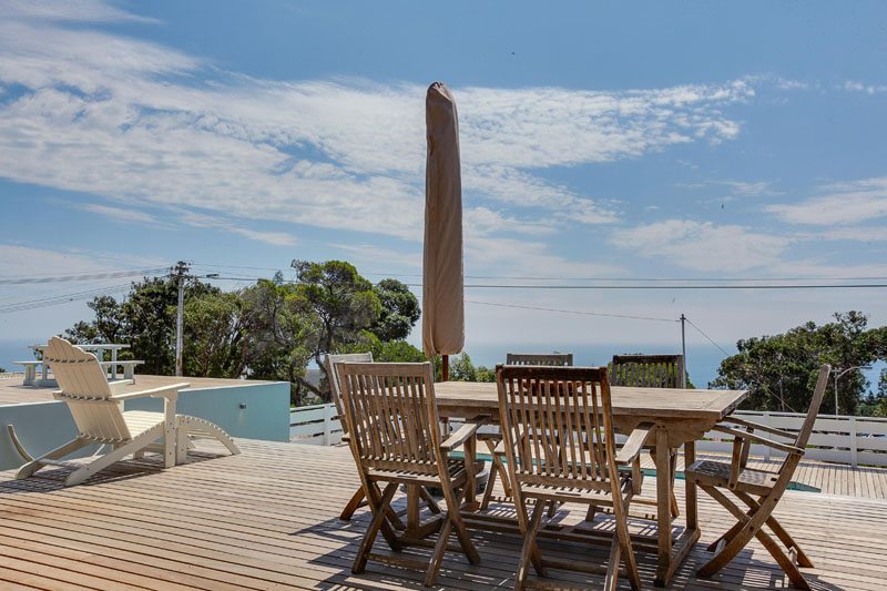 Photo 4 of Fulham House accommodation in Camps Bay, Cape Town with 2 bedrooms and 1.5 bathrooms