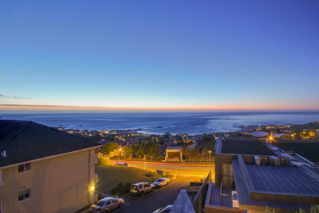 Photo 21 of Geneva Drive Villa accommodation in Camps Bay, Cape Town with 5 bedrooms and 5 bathrooms