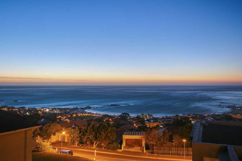 Photo 24 of Geneva Drive Villa accommodation in Camps Bay, Cape Town with 5 bedrooms and 5 bathrooms