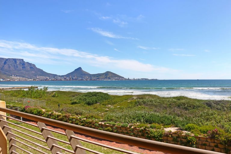 Photo 13 of Girlipico accommodation in Milnerton, Cape Town with 1 bedrooms and 1 bathrooms