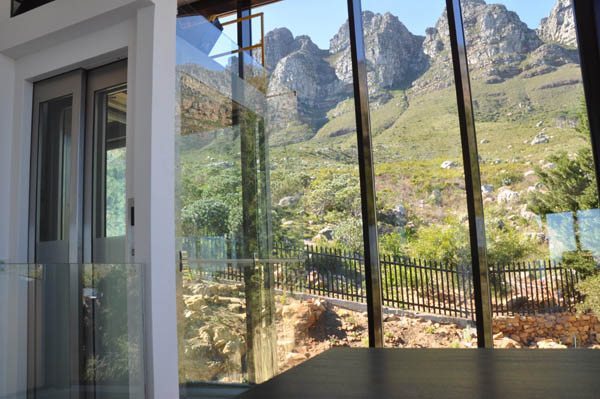 Photo 11 of Glass House accommodation in Camps Bay, Cape Town with 5 bedrooms and 5 bathrooms