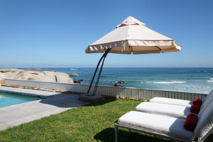 Photo 5 of Glen Beach Bungalow accommodation in Camps Bay, Cape Town with 4 bedrooms and 4 bathrooms