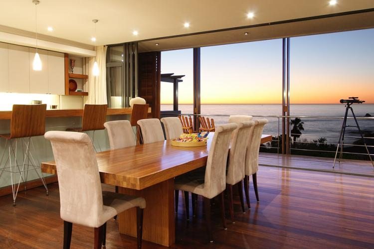 Photo 4 of Glen Beach Villas 1 accommodation in Camps Bay, Cape Town with 5 bedrooms and 4 bathrooms