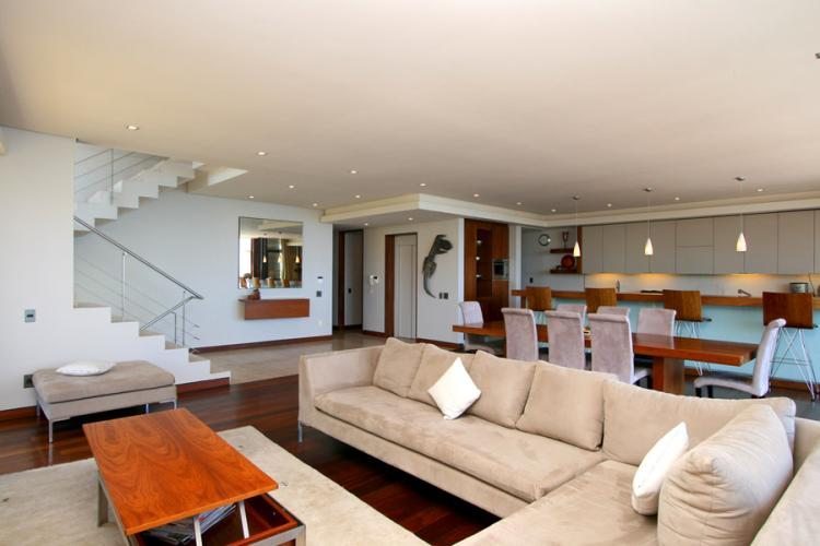 Photo 5 of Glen Beach Villas 1 accommodation in Camps Bay, Cape Town with 5 bedrooms and 4 bathrooms