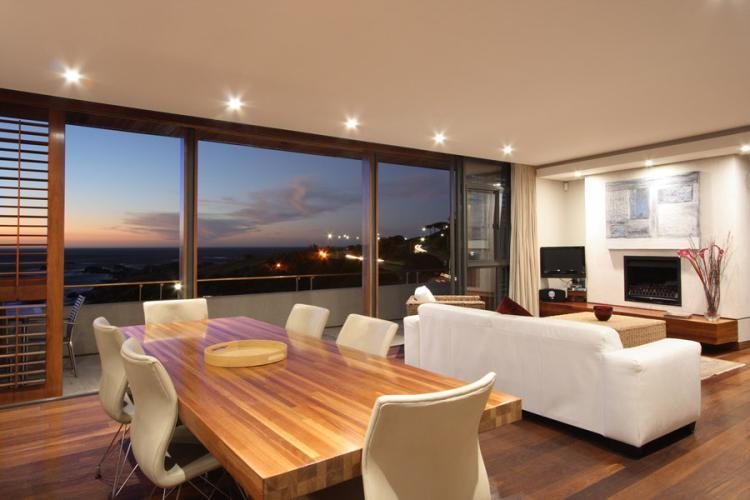 Photo 2 of Glen Beach Villas 2 accommodation in Camps Bay, Cape Town with 4 bedrooms and 3.5 bathrooms