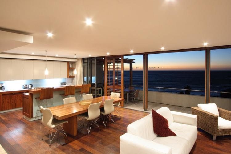 Photo 3 of Glen Beach Villas 2 accommodation in Camps Bay, Cape Town with 4 bedrooms and 3.5 bathrooms