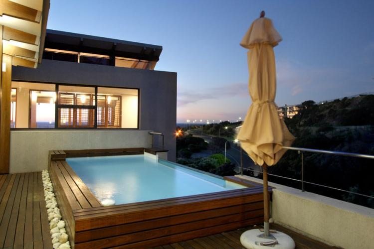 Photo 5 of Glen Beach Villas 2 accommodation in Camps Bay, Cape Town with 4 bedrooms and 3.5 bathrooms
