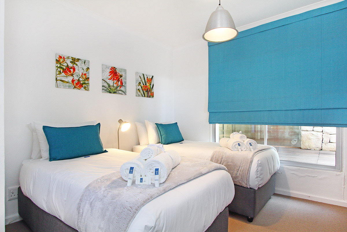Photo 11 of Glen Beach Vista House Lower Unit accommodation in Camps Bay, Cape Town with 3 bedrooms and 2 bathrooms
