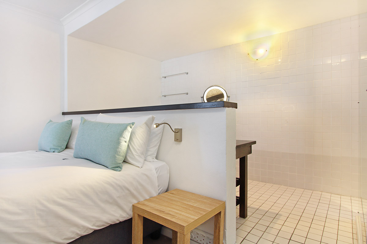 Photo 14 of Glen Beach Vista House Lower Unit accommodation in Camps Bay, Cape Town with 3 bedrooms and 2 bathrooms