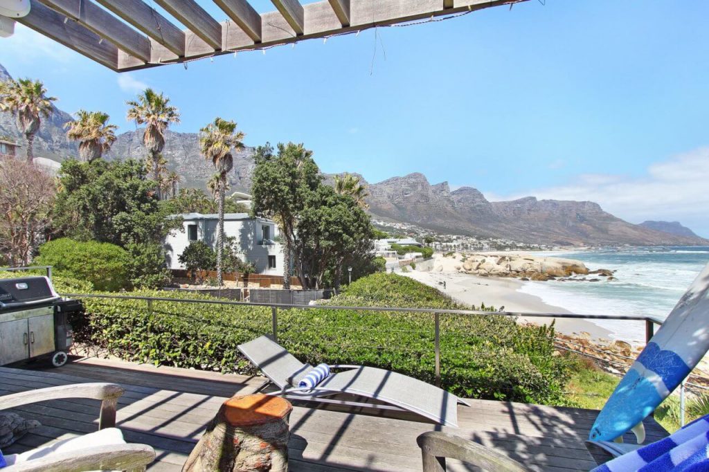 Photo 9 of Glen Beach Vista House Upper Unit accommodation in Camps Bay, Cape Town with 1 bedrooms and 1 bathrooms