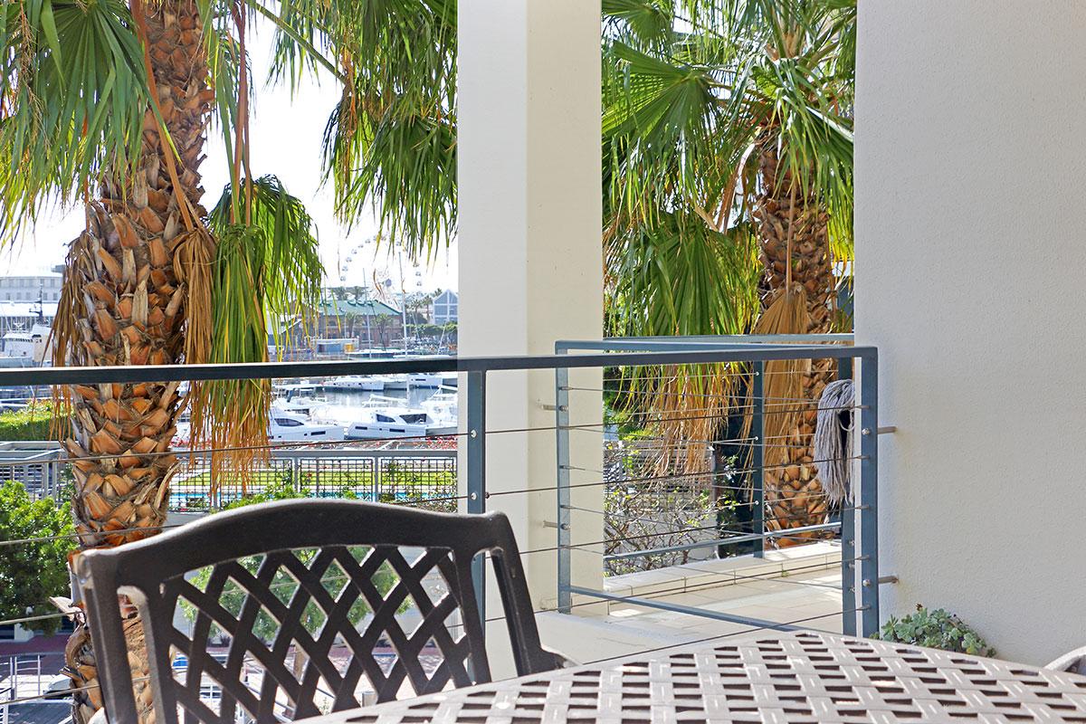 Photo 7 of Gulmarn 205 accommodation in V&A Waterfront, Cape Town with 1 bedrooms and 1 bathrooms