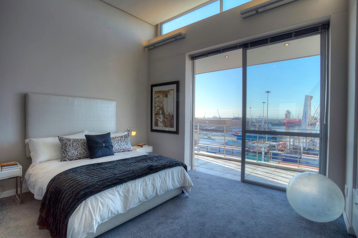Photo 2 of Harbour Bridge Apartment-515 accommodation in V&A Waterfront, Cape Town with 2 bedrooms and  bathrooms