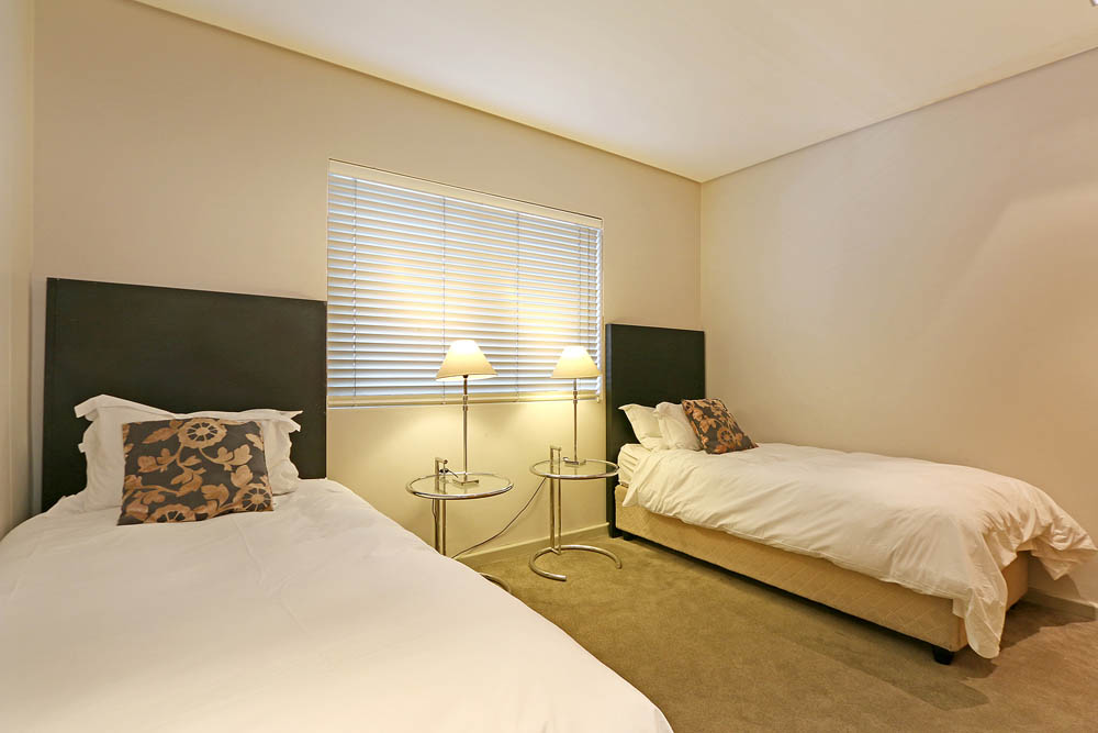 Photo 17 of Harbouredge Suites Superior Two Bedroom accommodation in City Centre, Cape Town with 2 bedrooms and 2 bathrooms