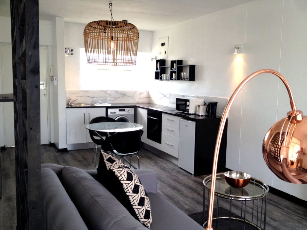 Photo 5 of Hero City Urban Studio accommodation in Green Point, Cape Town with 1 bedrooms and 1 bathrooms