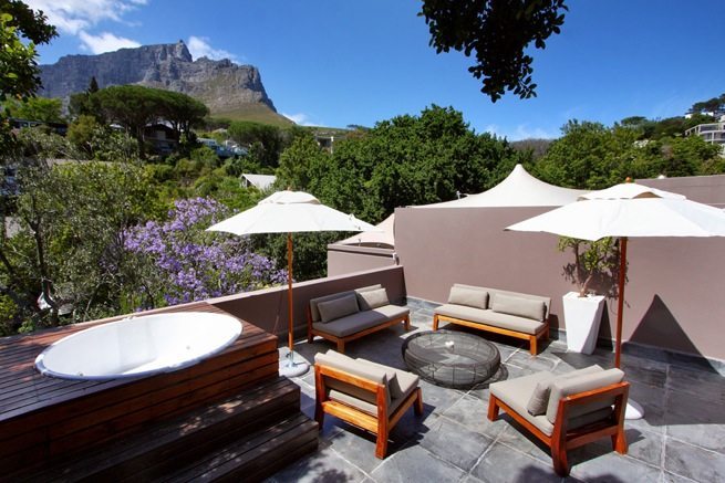 Photo 4 of Higgo Villa accommodation in Higgovale, Cape Town with 4 bedrooms and 4 bathrooms