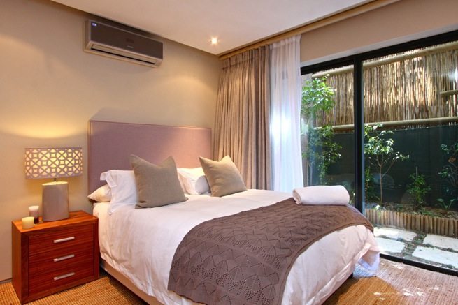 Photo 5 of Higgo Villa accommodation in Higgovale, Cape Town with 4 bedrooms and 4 bathrooms