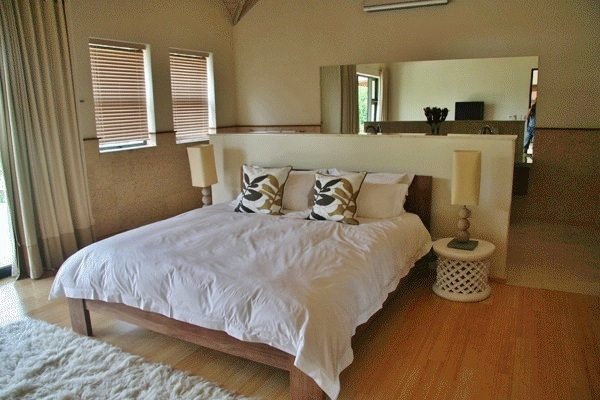 Photo 9 of High Constantia accommodation in Constantia, Cape Town with 5 bedrooms and 3.5 bathrooms