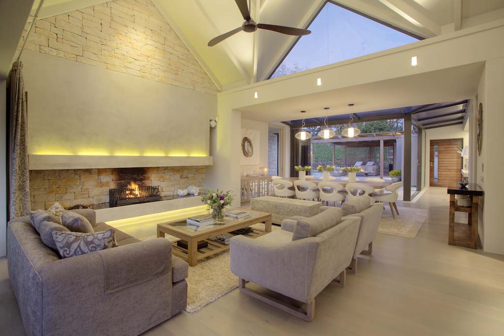 Photo 3 of High Constantia Villa accommodation in Constantia, Cape Town with 5 bedrooms and 6 bathrooms