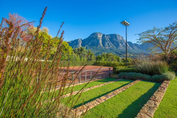 Photo 4 of Bishopscourt Views accommodation in Bishopscourt, Cape Town with 7 bedrooms and 7 bathrooms