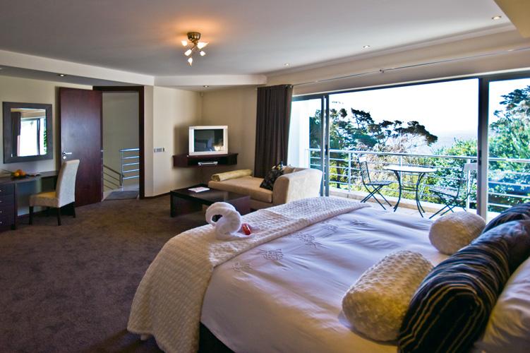 Photo 17 of Hollywood Mansion accommodation in Camps Bay, Cape Town with 5 bedrooms and 5.5 bathrooms