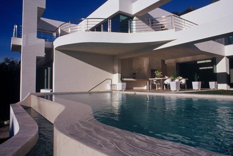 Photo 8 of Hollywood Mansion accommodation in Camps Bay, Cape Town with 5 bedrooms and 5.5 bathrooms
