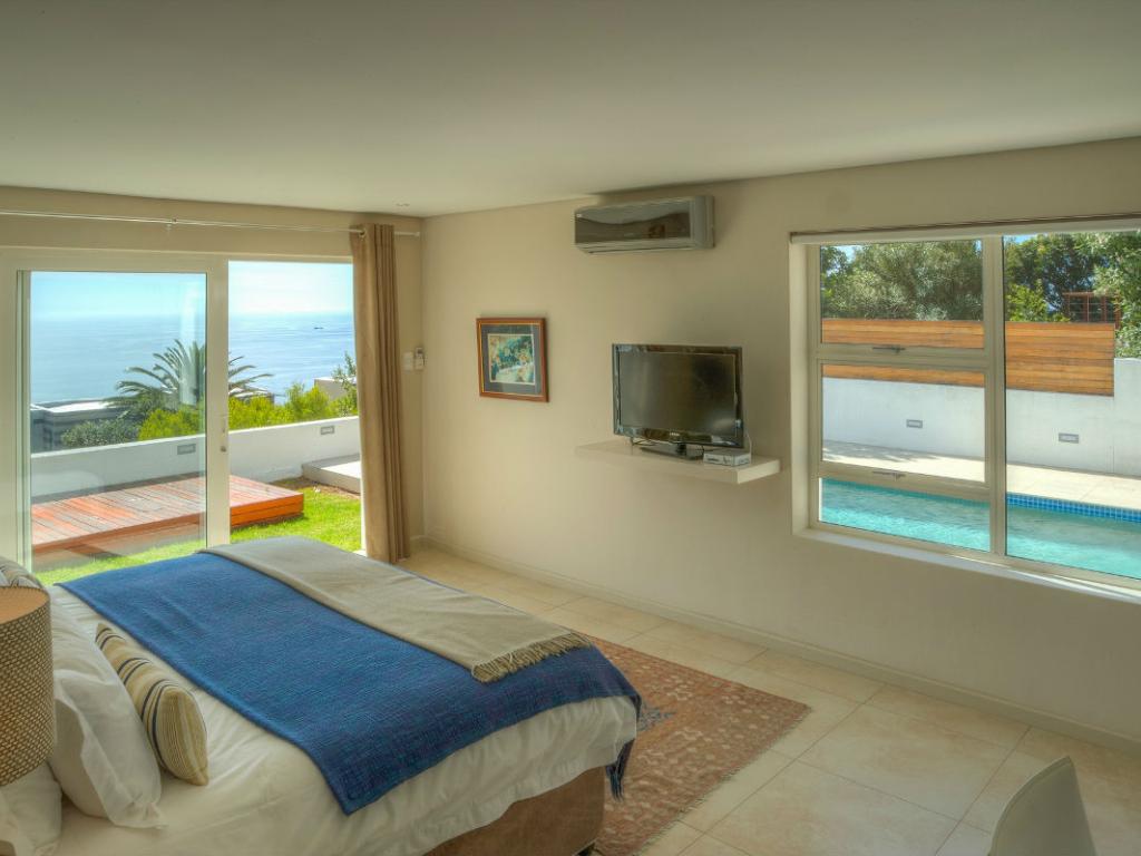 Photo 4 of Hoopoe Villa accommodation in Camps Bay, Cape Town with 4 bedrooms and 4 bathrooms