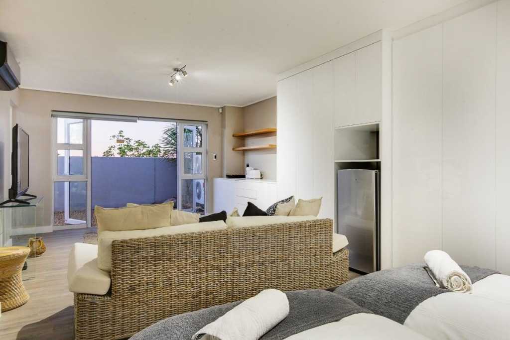 Photo 9 of Houghton Views accommodation in Camps Bay, Cape Town with 4 bedrooms and 4 bathrooms