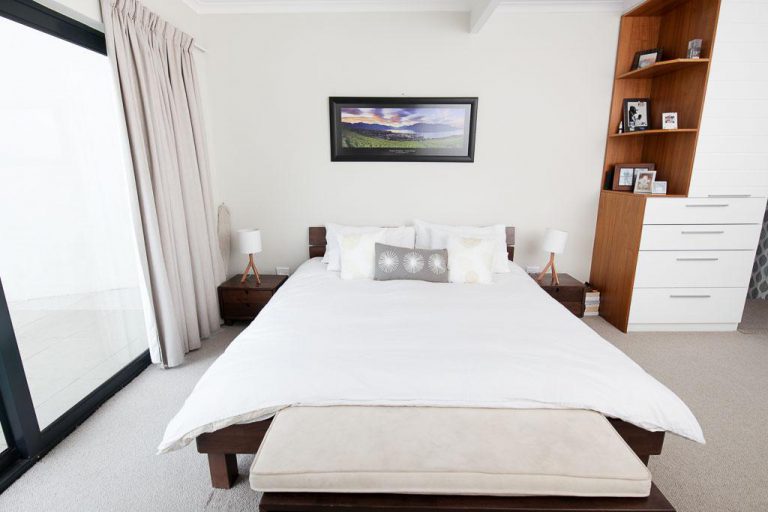 Photo 4 of House Nirvana accommodation in Constantia, Cape Town with 6 bedrooms and 4 bathrooms