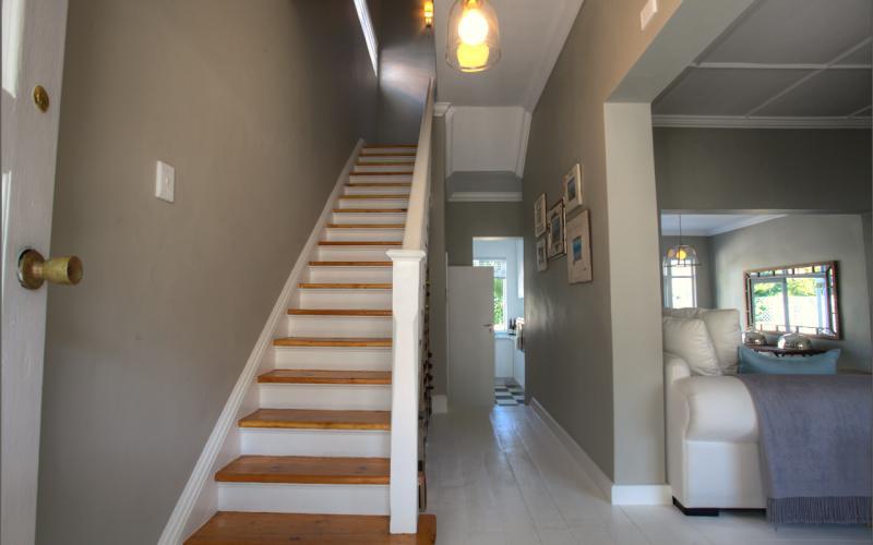 Photo 7 of Hunter Apartment accommodation in Fresnaye, Cape Town with 2 bedrooms and 1.5 bathrooms