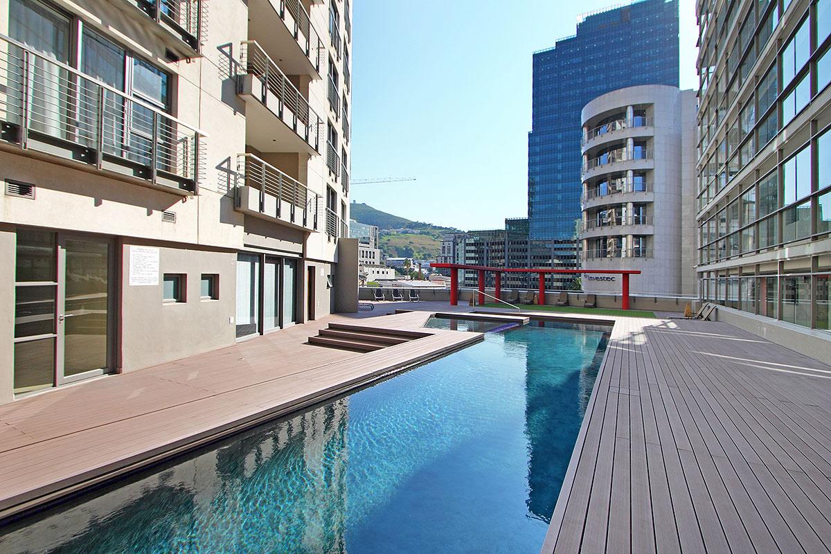 Photo 1 of Icon Studio Apartment accommodation in City Centre, Cape Town with 1 bedrooms and 1 bathrooms