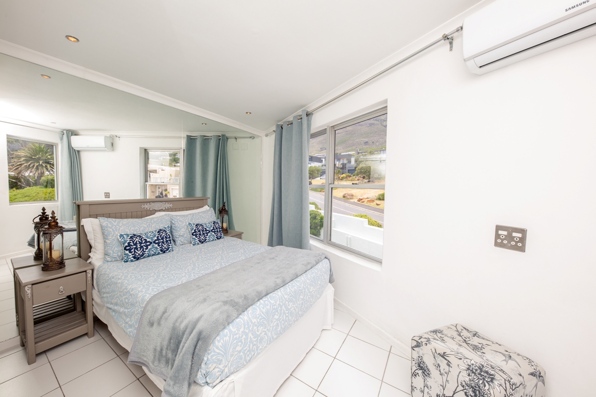 Photo 10 of Indigo Bay – The Bay accommodation in Camps Bay, Cape Town with 2 bedrooms and 1 bathrooms