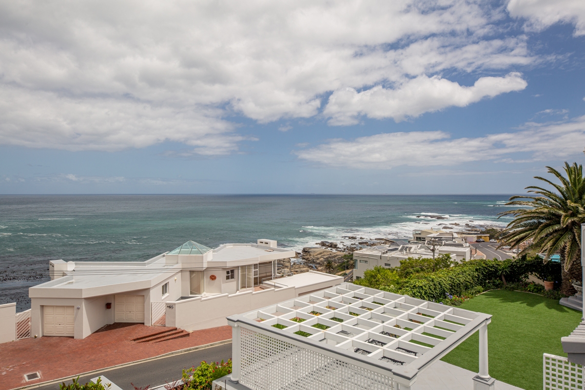 Photo 22 of Indigo Bay – The Penguin accommodation in Camps Bay, Cape Town with 1 bedrooms and 1 bathrooms