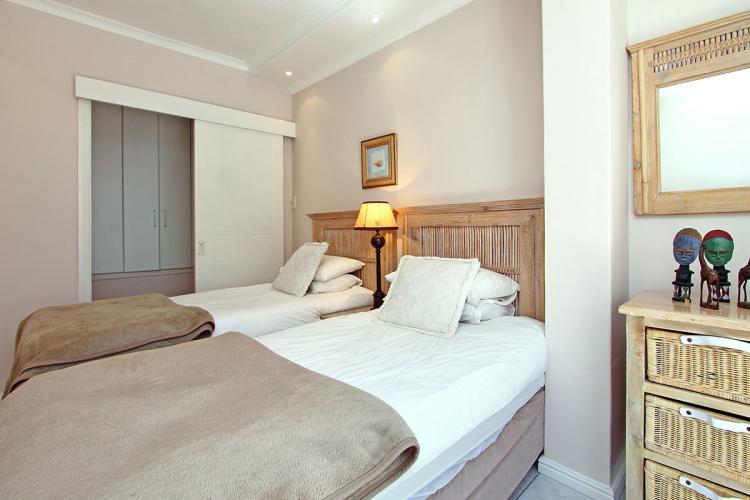 Photo 6 of Ingleside Apartment accommodation in Camps Bay, Cape Town with 2 bedrooms and 1 bathrooms