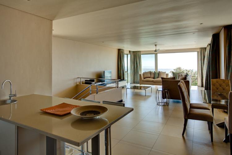 Photo 3 of Ingleside Villa accommodation in Camps Bay, Cape Town with 5 bedrooms and 4 bathrooms