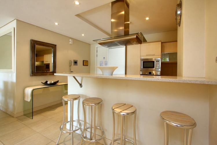 Photo 6 of Juliette 102 accommodation in V&A Waterfront, Cape Town with 1 bedrooms and 1 bathrooms