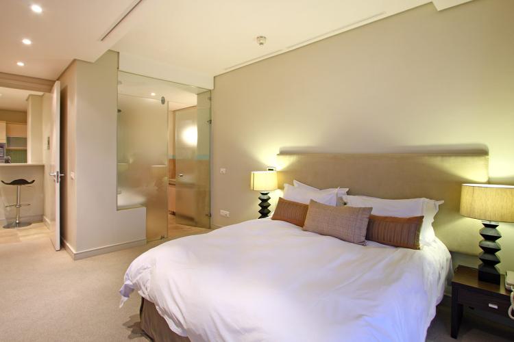 Photo 4 of Juliette 202 accommodation in V&A Waterfront, Cape Town with 1 bedrooms and 1 bathrooms