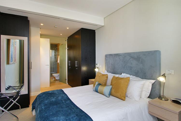 Photo 9 of Juliette 210 accommodation in V&A Waterfront, Cape Town with 1 bedrooms and 1 bathrooms