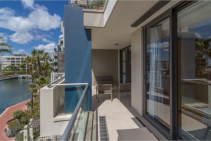 Photo 12 of Juliette 308 accommodation in V&A Waterfront, Cape Town with 2 bedrooms and 2 bathrooms