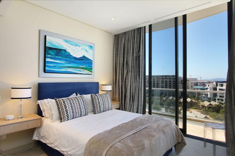 Photo 13 of Juliette 703 accommodation in V&A Waterfront, Cape Town with 3 bedrooms and 3 bathrooms