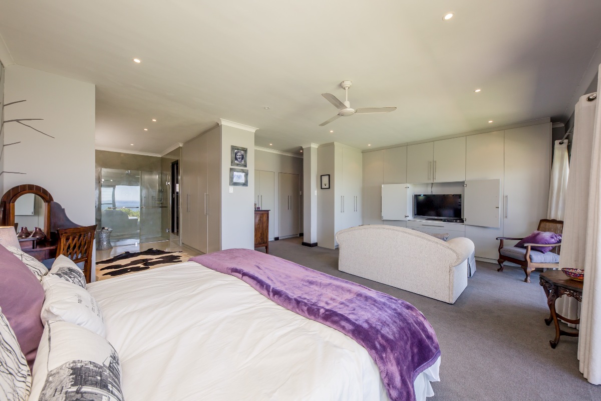 Photo 7 of Kaplan House accommodation in Camps Bay, Cape Town with 3 bedrooms and 3 bathrooms