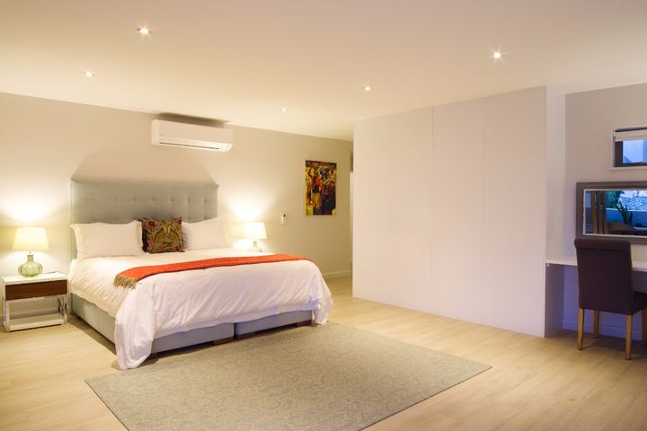 Photo 15 of Karibu Villa accommodation in Camps Bay, Cape Town with 5 bedrooms and 5 bathrooms