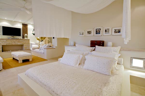 Photo 10 of Kia Ora accommodation in Camps Bay, Cape Town with 5 bedrooms and 5 bathrooms