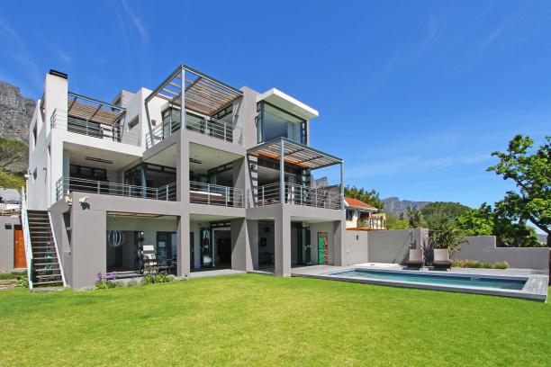 Photo 14 of Kinnoul Villa accommodation in Camps Bay, Cape Town with 4 bedrooms and 4 bathrooms