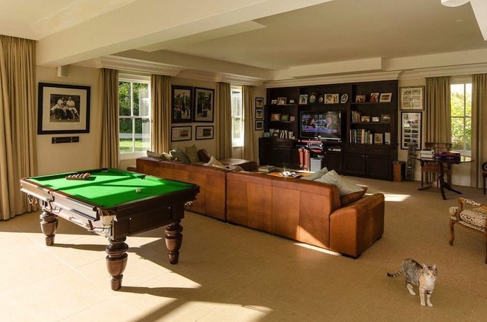 Photo 2 of Klein Constantia Villa accommodation in Constantia, Cape Town with 7 bedrooms and 5.5 bathrooms