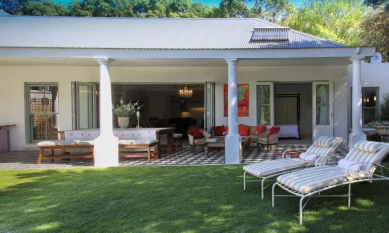 Photo 2 of Klein Constantia Vistas accommodation in Constantia, Cape Town with 4 bedrooms and 4 bathrooms