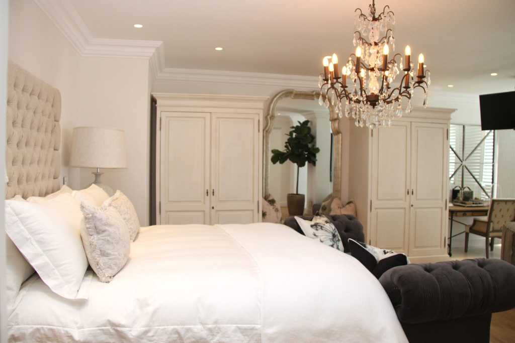 Photo 3 of Kloof Road Villa accommodation in Bantry Bay, Cape Town with 5 bedrooms and 5 bathrooms