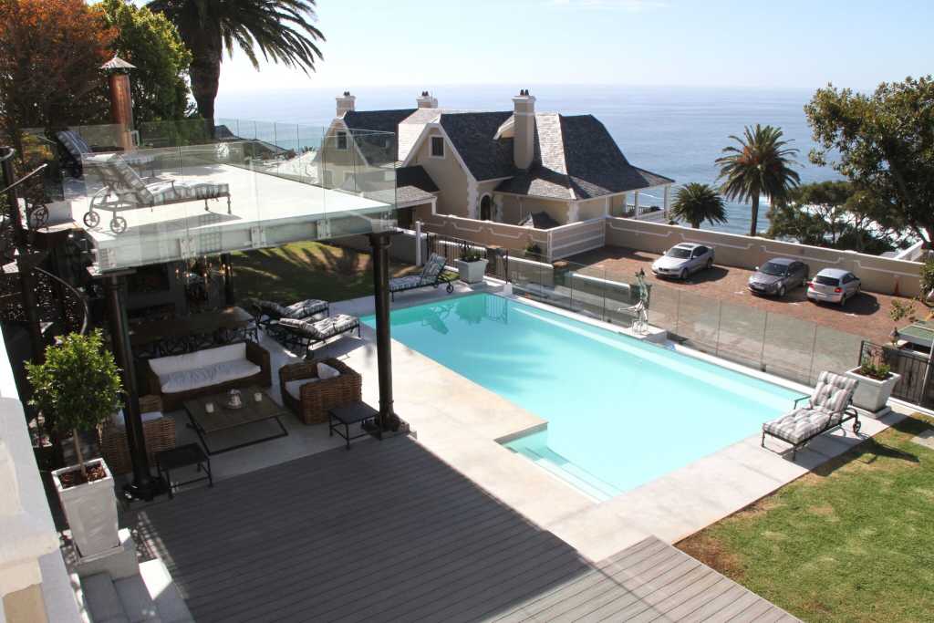 Photo 8 of Kloof Road Villa accommodation in Bantry Bay, Cape Town with 5 bedrooms and 5 bathrooms