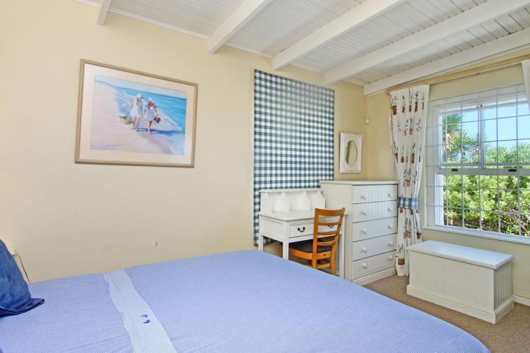 Photo 10 of Kommetjie Beach House accommodation in Kommetjie, Cape Town with 3 bedrooms and 3 bathrooms